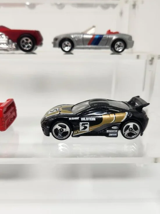 Hotwheels Diecast Cars Lot of (9) 1/64 (p1) - Picture 11 of 11